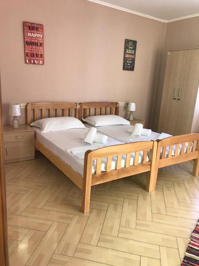 Hotel Durres Vila 53 Exterior foto
